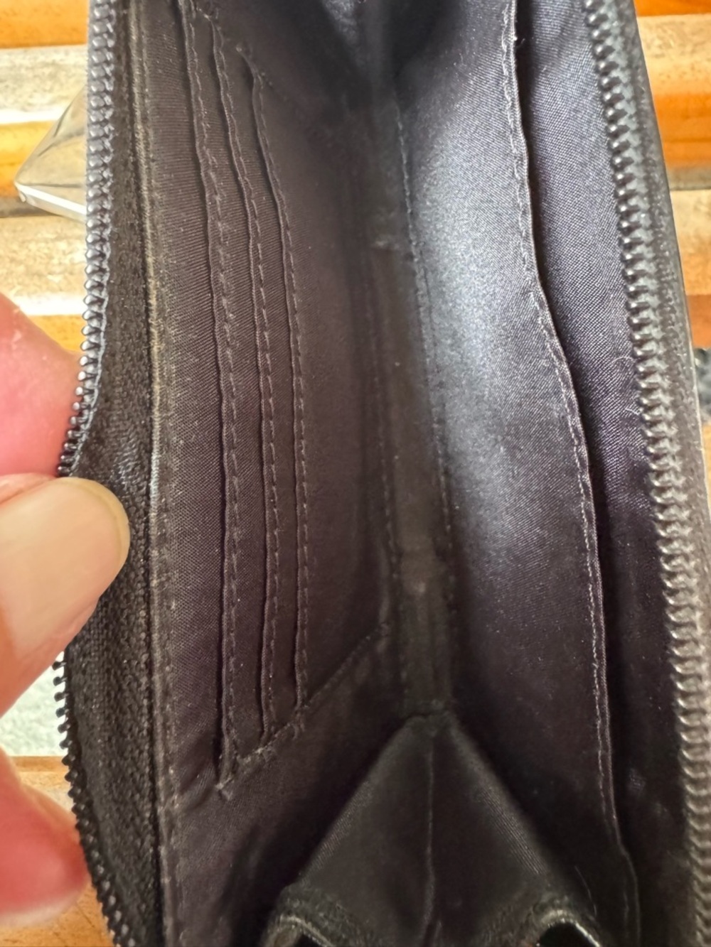 Coach Legacy Studded Duffle Bag With Adjustable Strap And Matching Wristlet - Picture 13 of 14